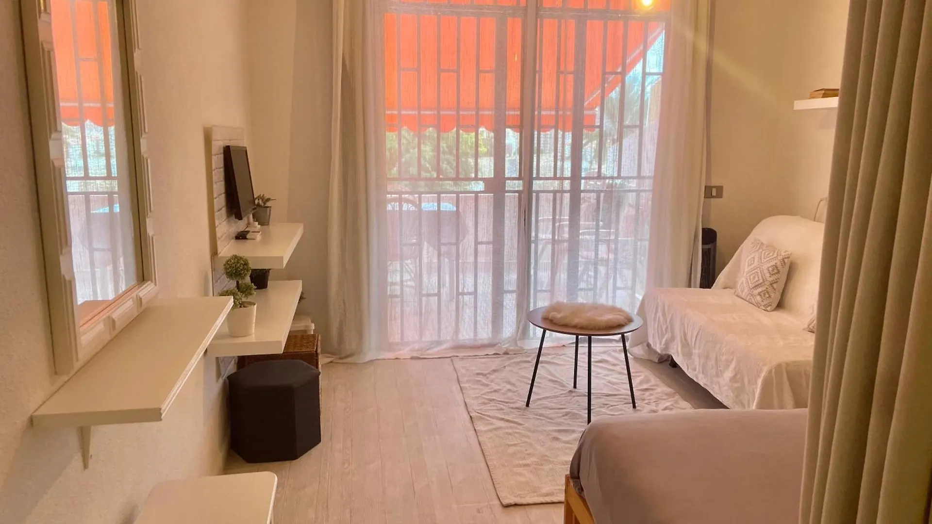 Apartment Los Cristianos Vistas Al Mar Y Cerca De La Playa